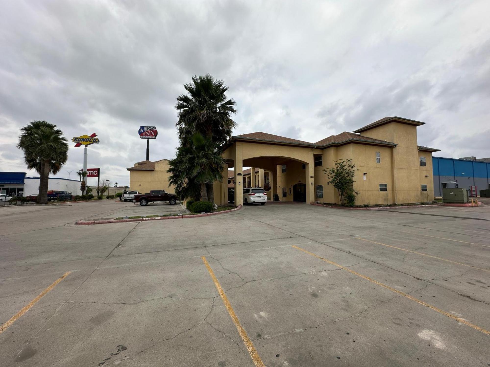 Texas Inn And Suites Rgv Edinburg Bagian luar foto
