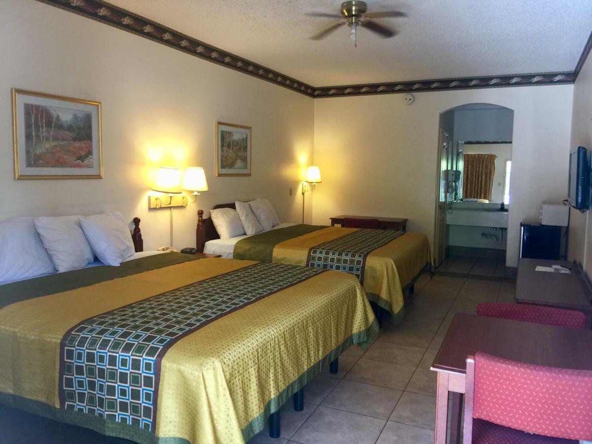 Texas Inn And Suites Rgv Edinburg Bagian luar foto