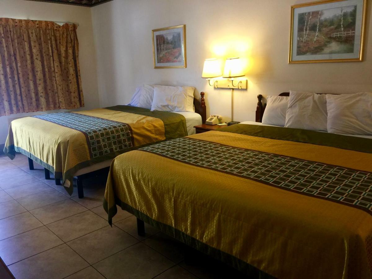Texas Inn And Suites Rgv Edinburg Bagian luar foto